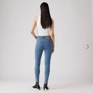 Levi’s Mile High Super Skinny